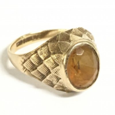 A 9 carat gold citrine ring, size O. 3.7g Postage category A