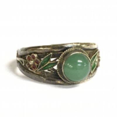 A Chinese style enamel and jade silver ring, adjustable size