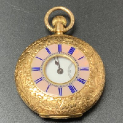 A quality 18ct gold half hunter fob watch with pink enamel outer chapter ring. (A)
