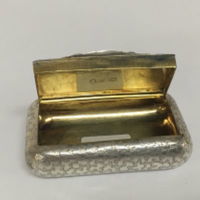 A Silver and parcel gilt snuff box Birmingham 1822 hallmarks maker Thomas Shaw 1822.