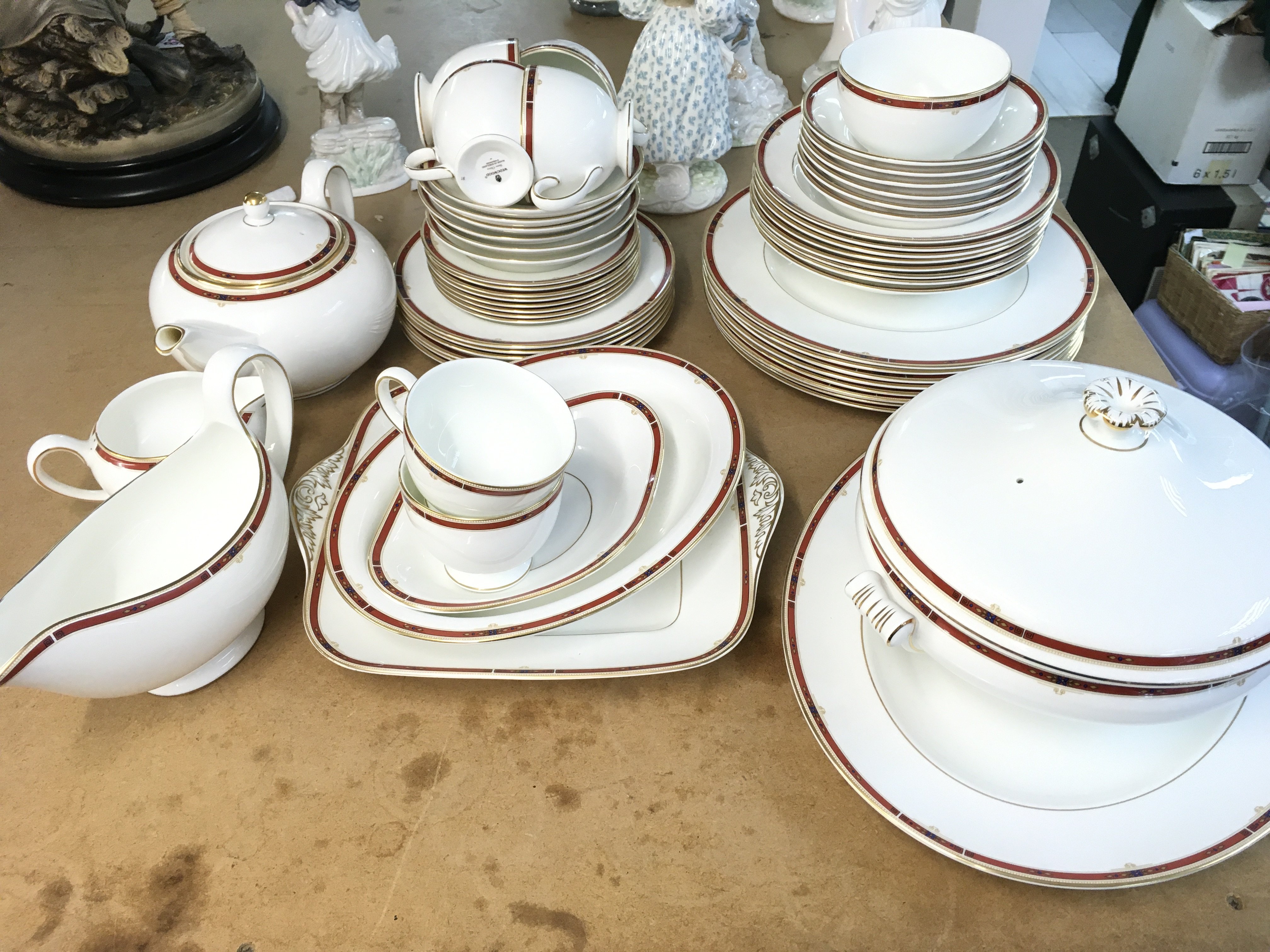 A wedgewood bone China tea set with Colorado pattern. No obvious damage observed. Postage D.