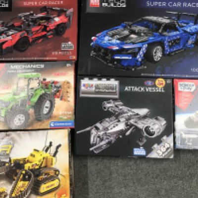 A Collection Of Boxed Building Brick Sets. No Reserve.