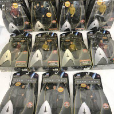 A Collection Of 11 Warp Collection Star Trek Figures. No Reserve,