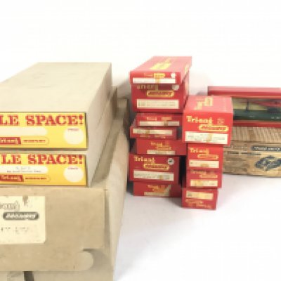 A Collection Of Tri-Ang/Honby Accessories Including Battle Space.Track And Wagons. No Reserve.