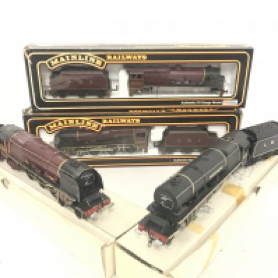A Collection Of 00 Gauge Locomotives Including. A Mainline 4-6-0 Jubilee Class 5XP Locomotive. A Mainline Parrallel Boiler Scot LMSR Crimson (Body Only) A Wrenn City Of Glasgow And A Wrenn Duchess Of Hamilton.