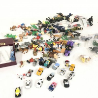 A collection of action force figures. Plus a mixture of othe diecast and plastic figures by Britains and others includes some micro machines.  No reserve