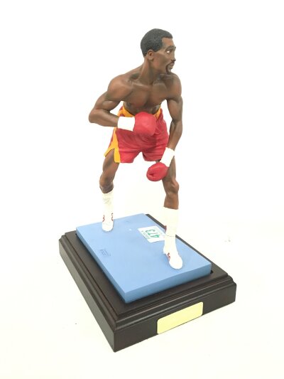 A Endurance Limited Boxing Figure Of Thomas Hearns. Limited Edition.