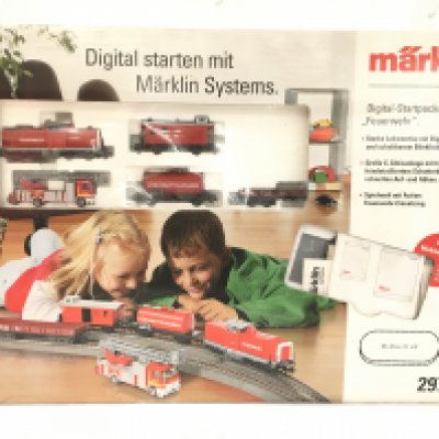 A Boxed Marklin H0 Gauge Feuerwher Set #29755. No Reserve