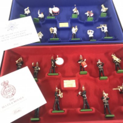 2 X Boxed Britains Sets. The Blues And Royals #5293 And The Royal Anglian Regiment #5294.(2).