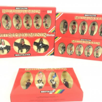 5 Boxed Britains Sets Including U.S. Air Force Colour Party #7307. Her Majesty The Queen Mounted Lifeguard #7233. Black Watch Officer Piper And Men #7237. Scots Guard-Piper #7238 And Gordon's Highlander Officer Piper With Men #7239.(5).