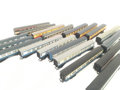 A Collection Of 00 Gauge Coaches. All Hornby/Tri-Ang.