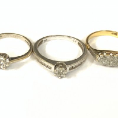 Three 18ct gold diamond cluster rings. Approx ring size J,M,P. Approx 9.5g. Postage category A