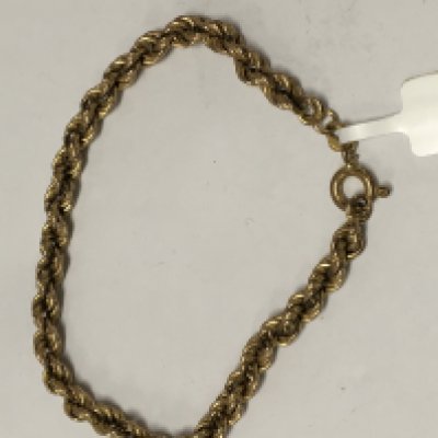 A 9 ct gold rope bracelet 5 grams
