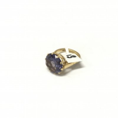 an 18ct gold ring set with a large amethyst. Approx weight 8.6 grams. Size p.
