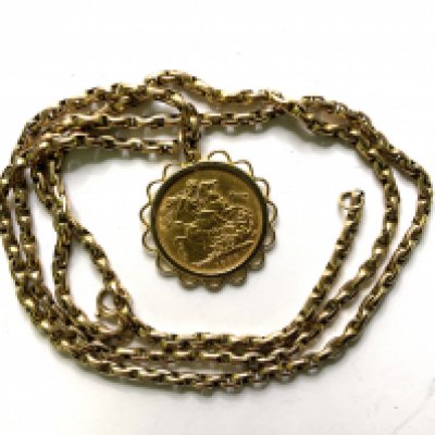 A 9ct gold necklace with a full 1896 full sovereign in a 9ct gold coin mount. Total weight 23.6g (A)