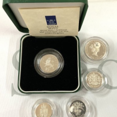 Silver proof coinage to include. 1992 Piedfort 10 pence coin, 1988 One pound x 2, 1988 One pound, 1986 2 Pound coin (A)