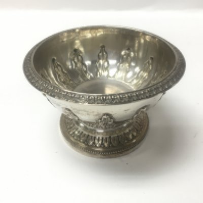 A George III silver embossed silver bowl on a pedestal base with a patterned top edge border. Approx weight 110grams.