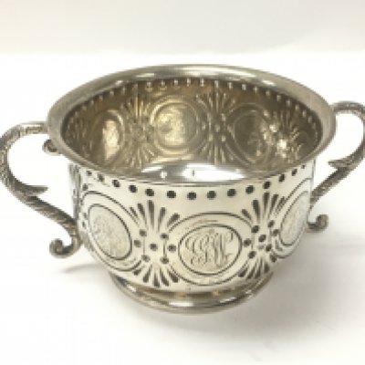 A George V asprey & co Ltd sterling silver porringer. Approx weight 149.3 grams.
