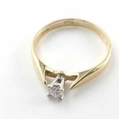 A 9ct gold and diamond solitaire ring. Size I and 1.57g Postage A