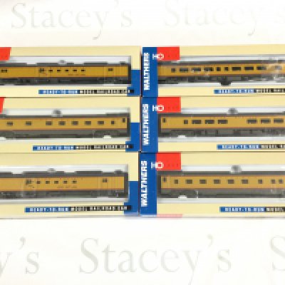 6 Boxed Walthers Ho Gauge Union Pacific Coaches.