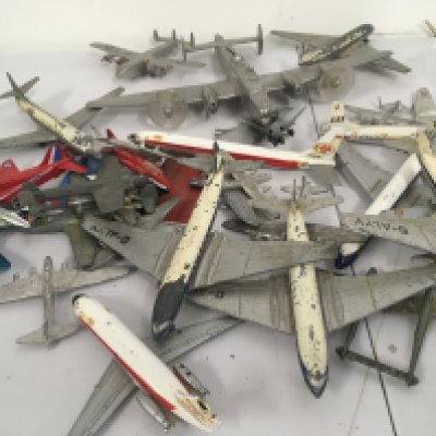 A collection of Playworn metal model aeroplanes. No reserve
