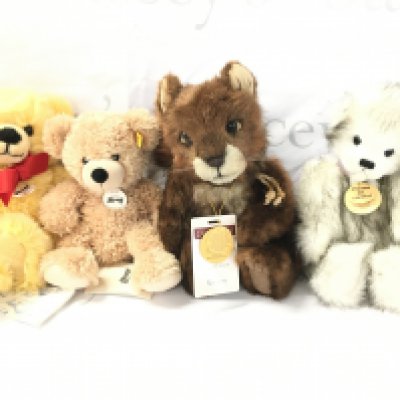 2 X Steiff Bears Bobby And Flynn. And 2 X Charlie Bears Colonel McNutty And Molly. All With Tags.