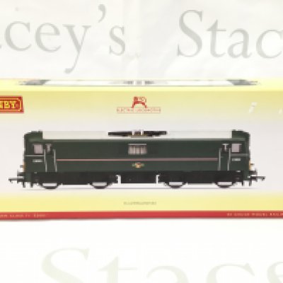 A Boxed Hornby 00 Gauge BR Green Class 71 Loco. #R3373. DCC Ready.