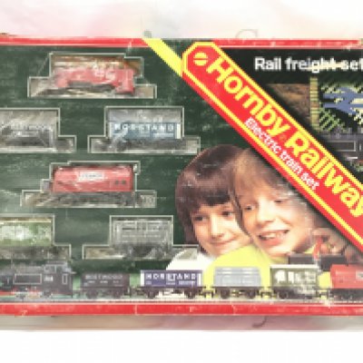 A Boxed Hornby 00 Gauge Rail Freight Set.