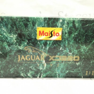 A Boxed Maisto Jaguar XJ220. 1/12 Scale. No Reserve.