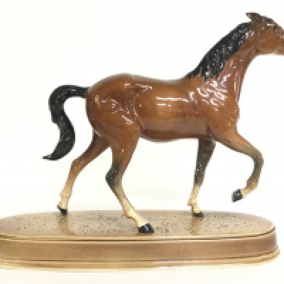 A Beswick Chestnut horse figure , 24cm tall. This lot cannot be posted