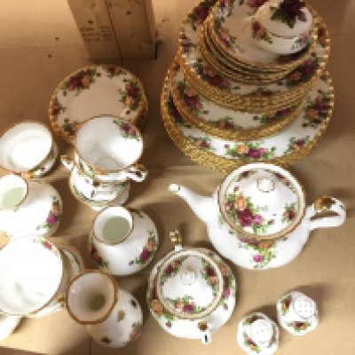 A collection of Royal Albert Old Country Roses dinner and tea service. This lot cannot be posted
