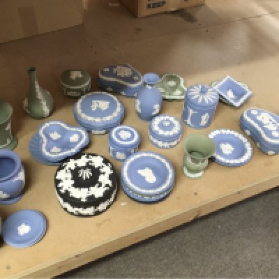 A collection of various Wedgwood including dishes and containers in various colours. This lot cannot be posted