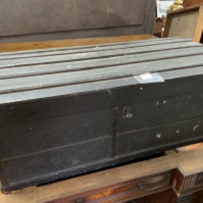 A Vintage domed topped luggage trunk. 88cm x 41cm x 45cm.