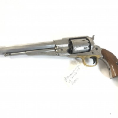 A non firing reproduction Italian replica percussion pistol.