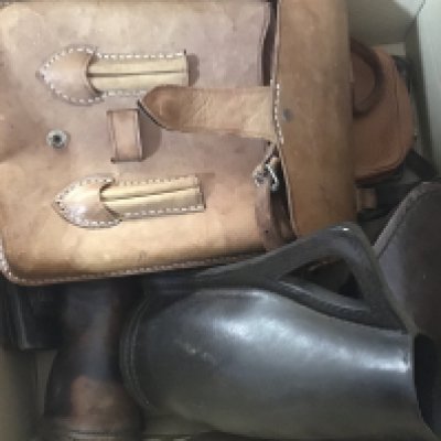 A collection of vintage leather bags, purses etc. Postage category c. NO RESERVE