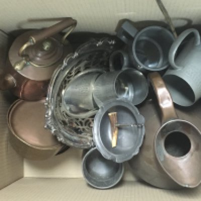 WITHDRAWN - A collection of silver plate, pewter, tankards, copper ware. Postage category C- NO RESERVE