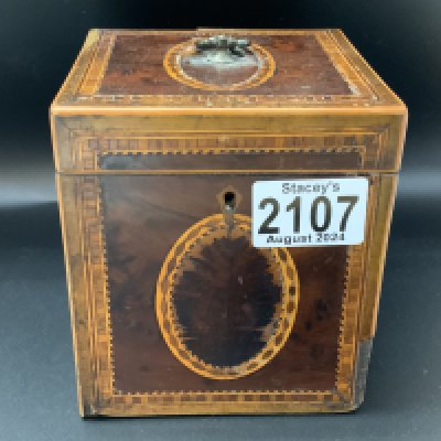 An English Regency Tea Caddy with Inlay and Interior Lid, 19th Century. (B)