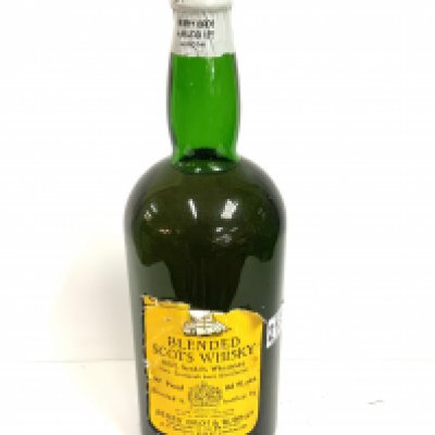 A vintage Cutty Sark Blended Whisky, Berry Brothers 50s/60s. (D).
