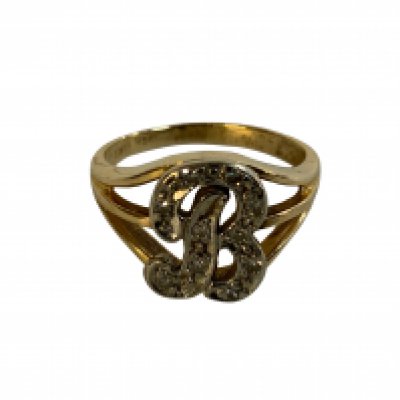 A 14ct yellow gold ring set with diamonds inset into a B initial. (A)