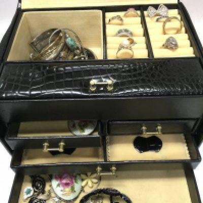 A Jewellery box of mainly silver jewellery including rings, bracelets etc