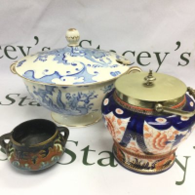 A small collection of ceramics comprising a Royal Worcester serving dish and cover, Gouda two handled pot, crested ware etc. Shipping category D.