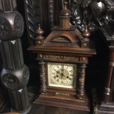 Victorian pillar eight day mahogany cased mantle clock.