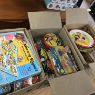 Vintage items including tins, puzzles, jelly moulds, metal ashtrays, coffee grinder, penknives etc