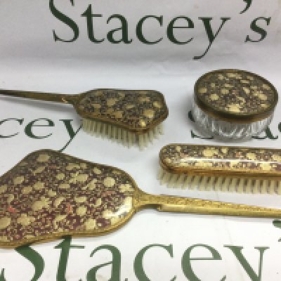 A vintage dressing table set. Shipping category D.