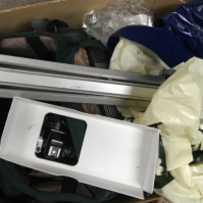 A collection of vintage cameras and equipment including a Konica Minolta dynax 5D, Minolta X-700, Sedic movie camera, Minolta Mark II. This lot cannot be posted