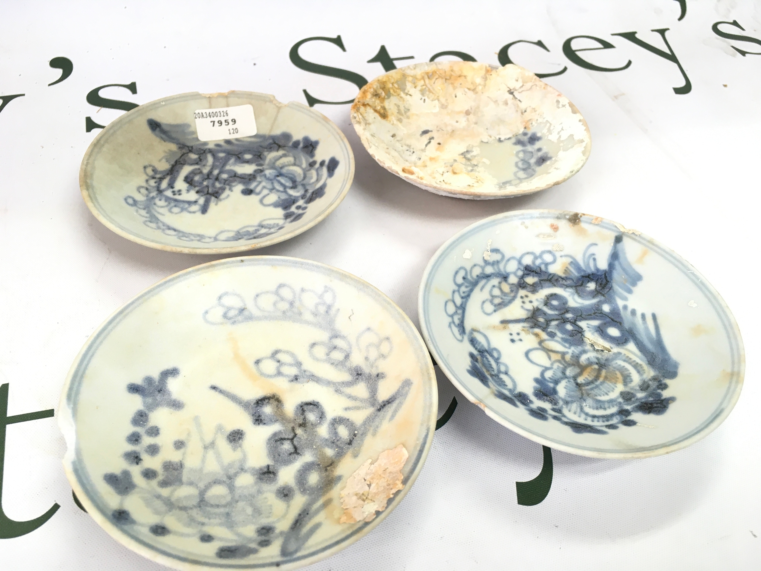 Four Tek Sing shipwreck small bowls , 10cm wide