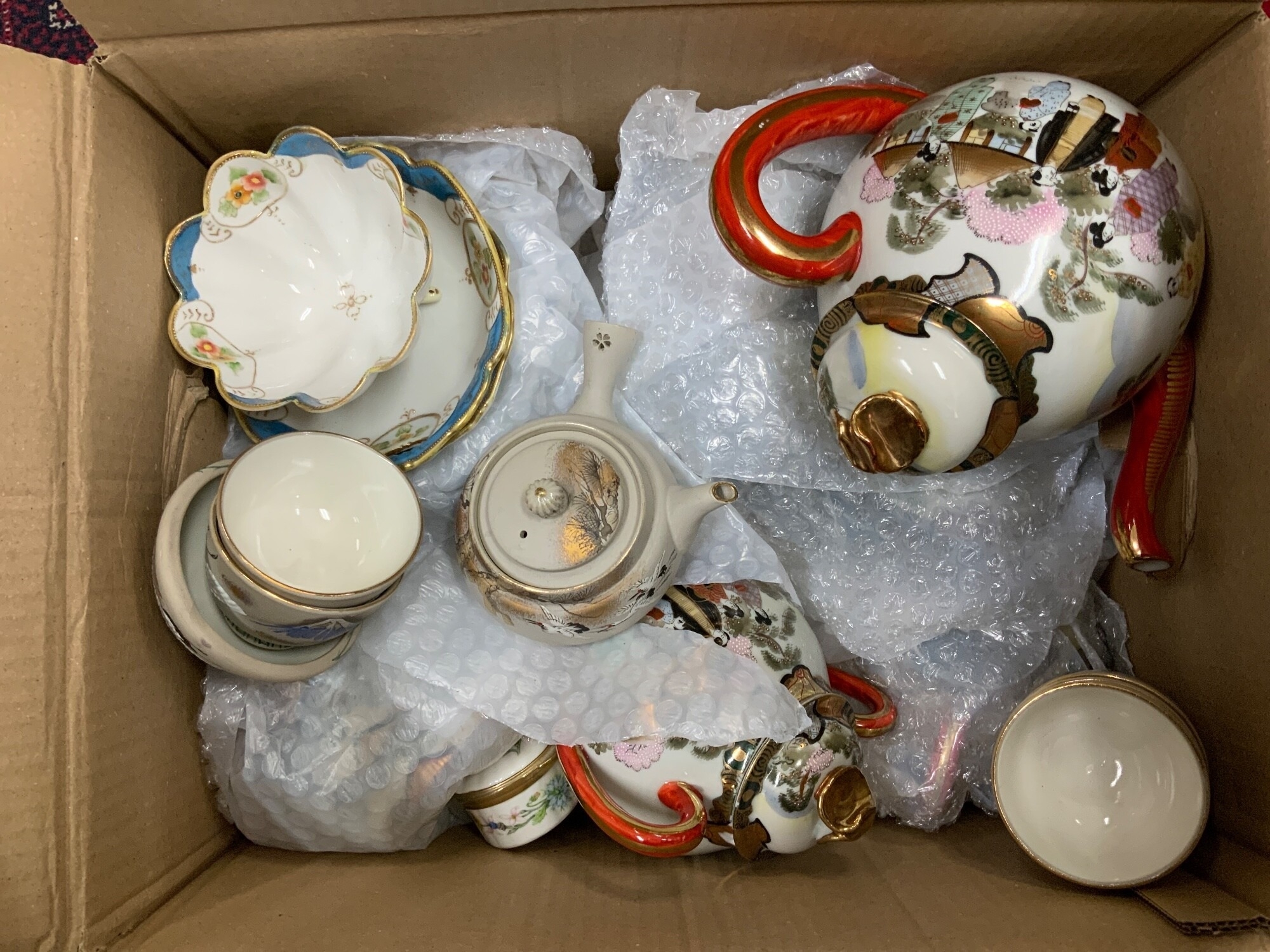 A collection of Japanese porcelain, various. NO RESERVE