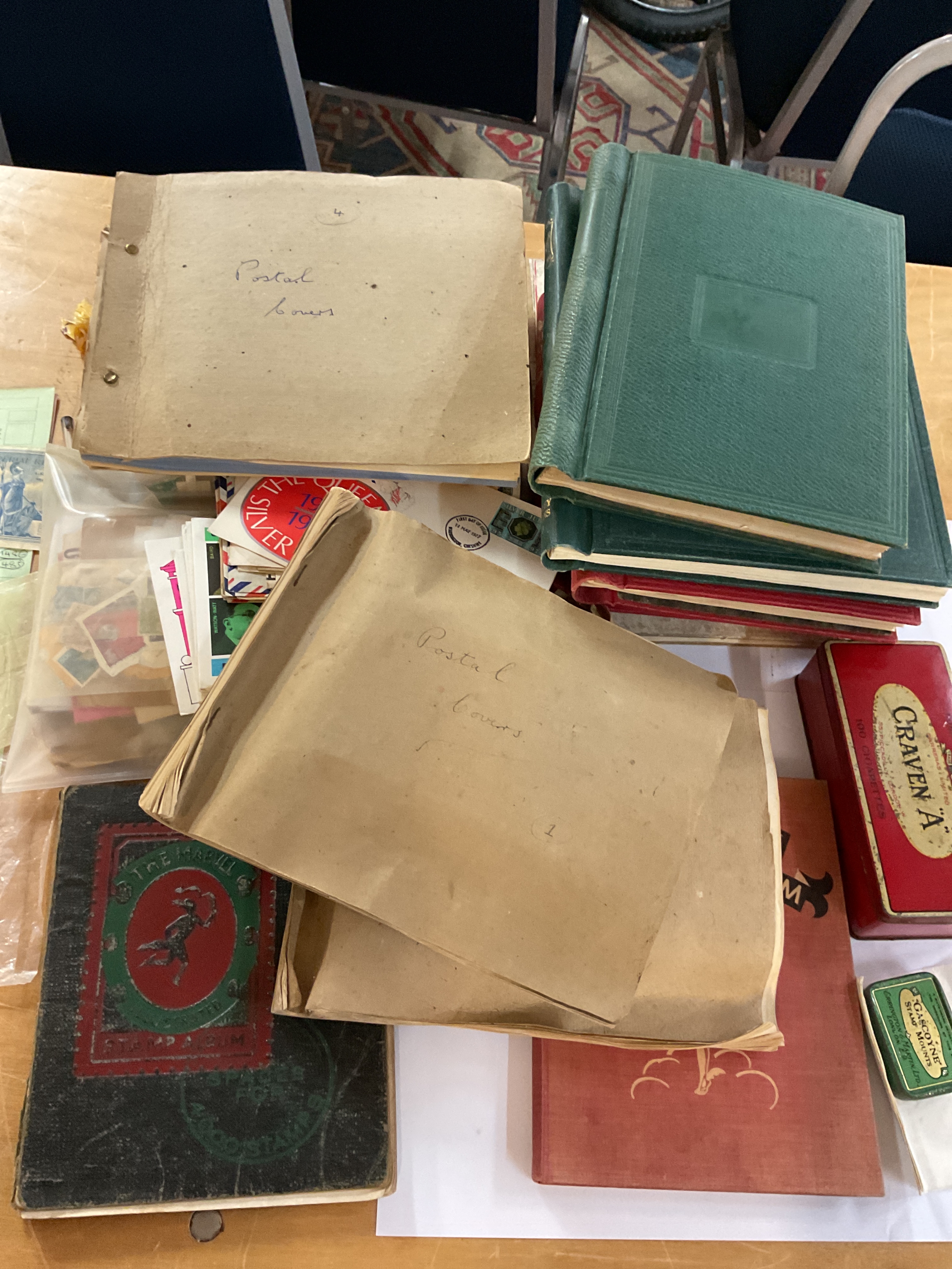 Qty of stamp albums and covers and loose stamps, to inc world Victorian era and FDCS along with two Graff Zeppelin covers.