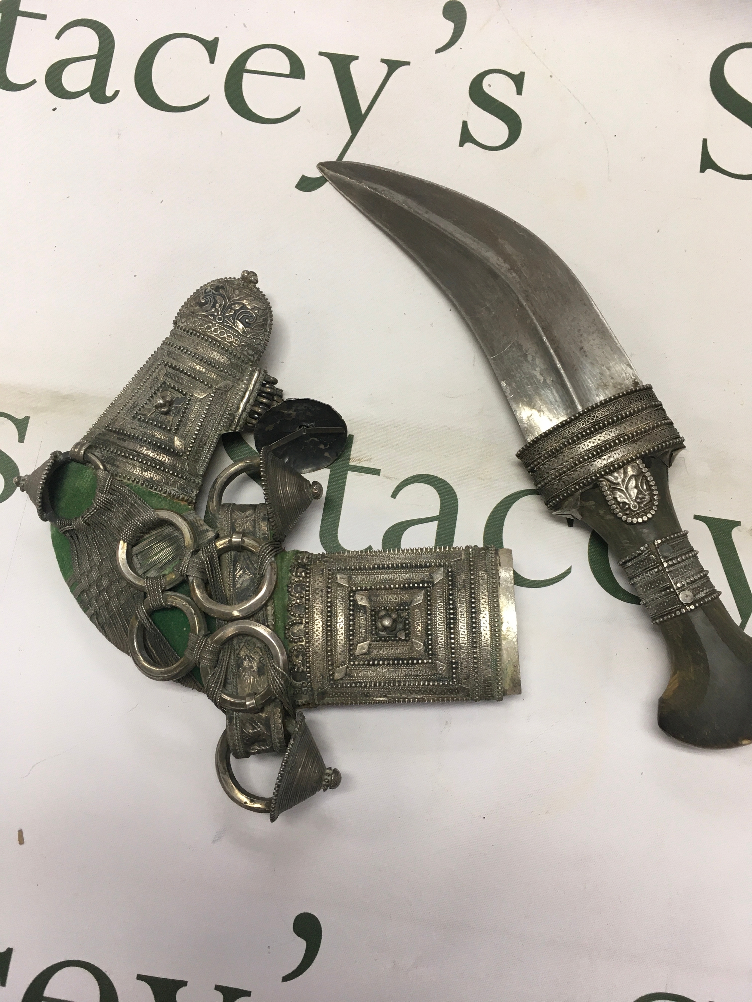 Kharjarn knife and sheath, silver adorned with horn handle Blade:15cm Total:30cm
