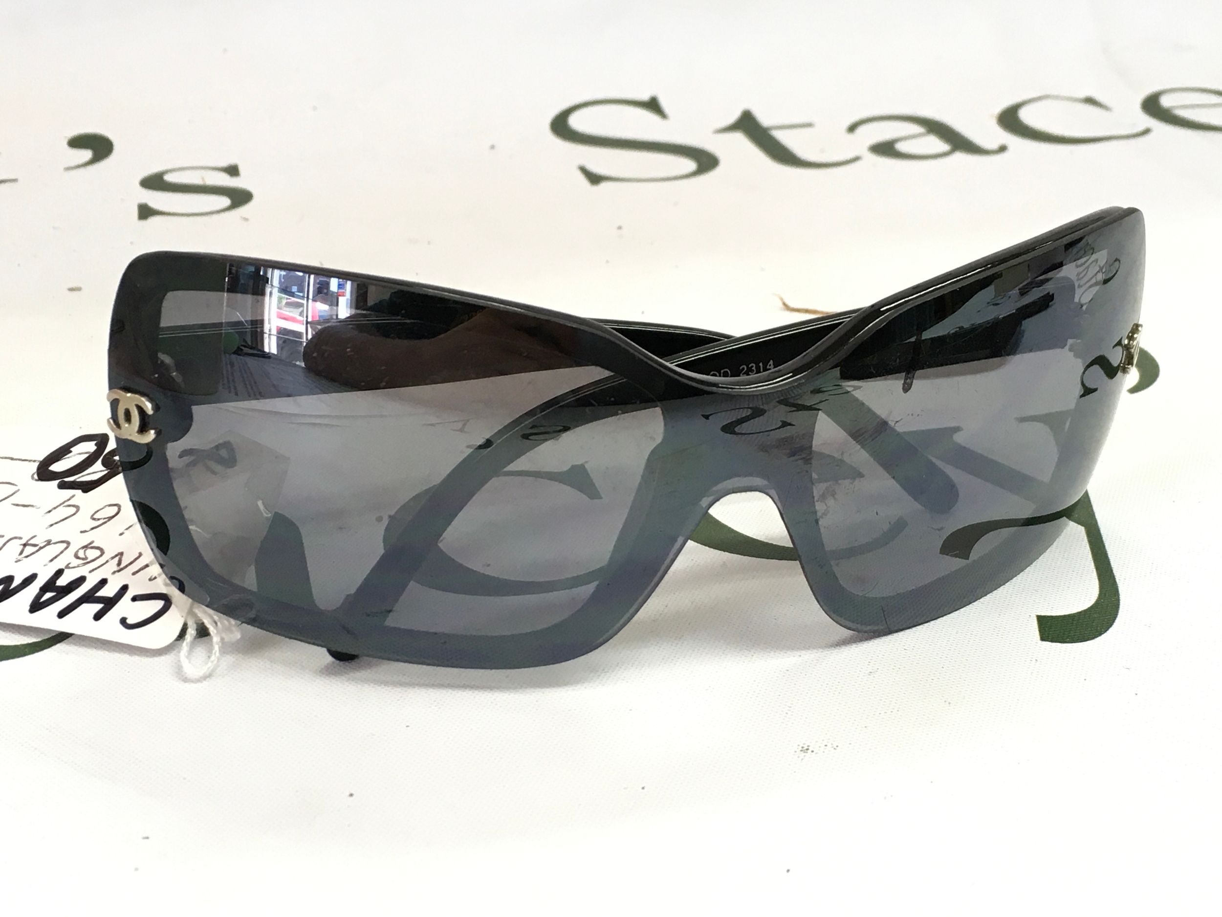 Chanel sunglasses 4164-B